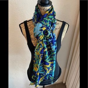 Studio thirtysix Abstract Vibrant Scarf